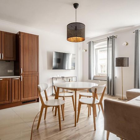 Rentplanet - Apartamenty Cybulskiego II Wrocław Exteriör bild