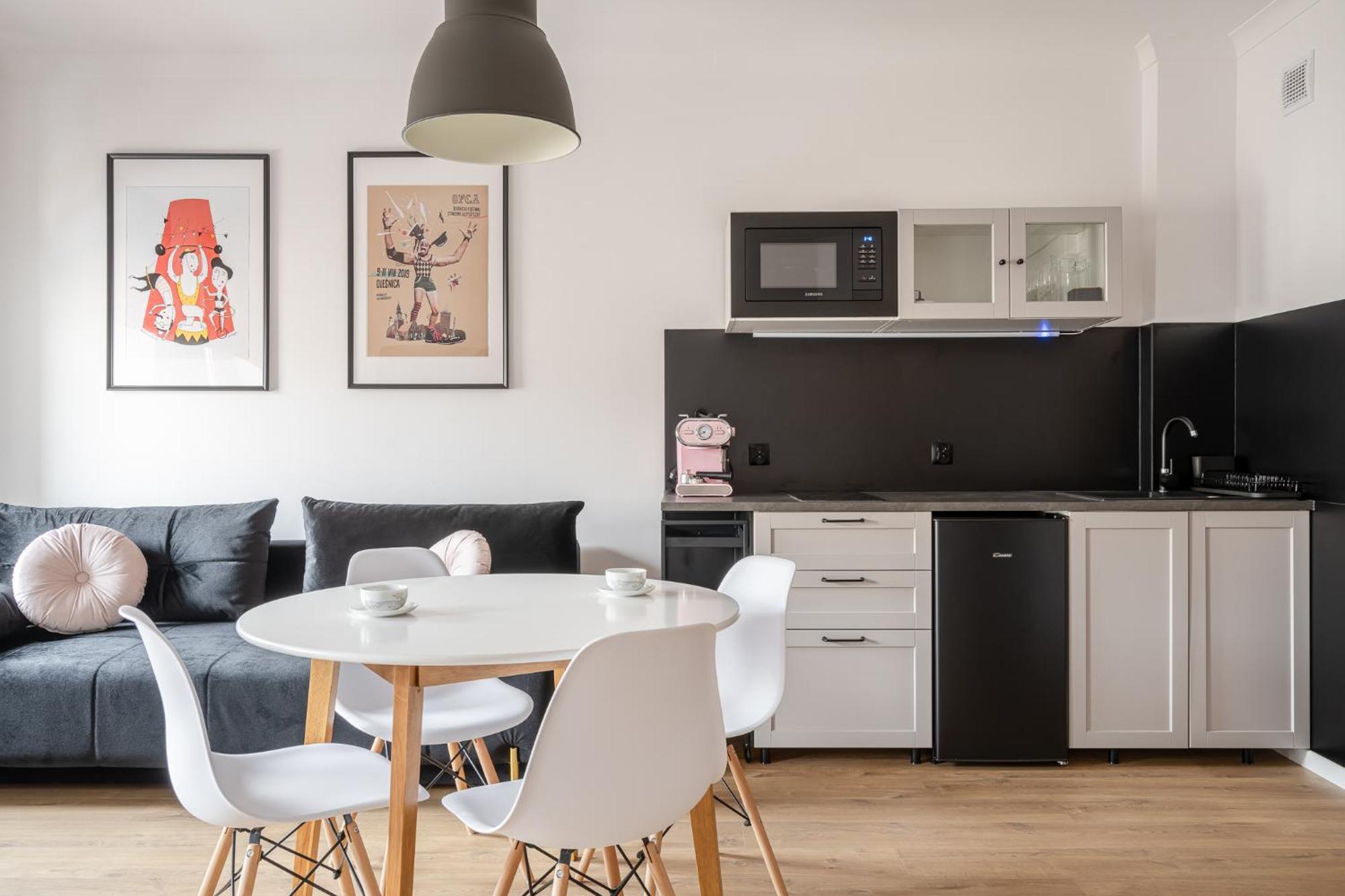 Rentplanet - Apartamenty Cybulskiego II Wrocław Exteriör bild